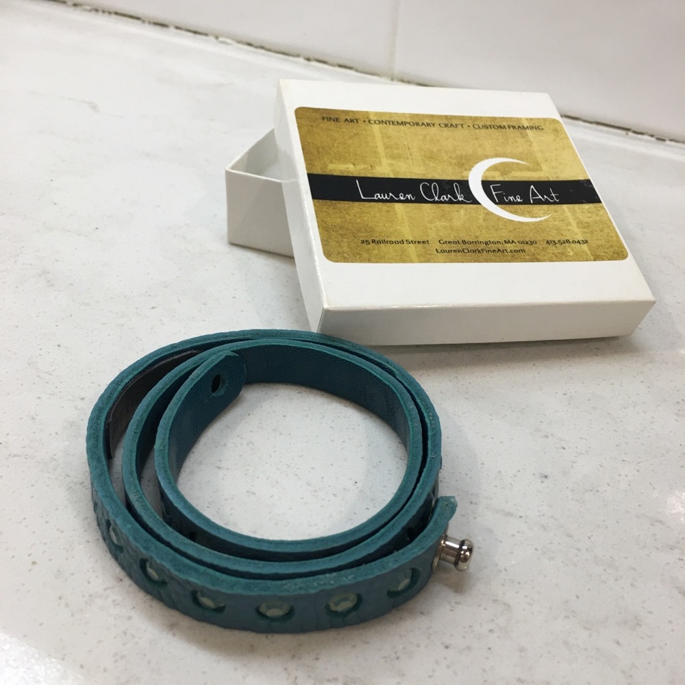 Beautiful bracelet, blue, never worn